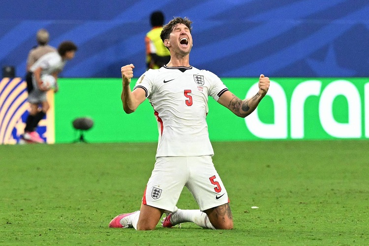 John Stones slutter sig til Inter for en frisk start